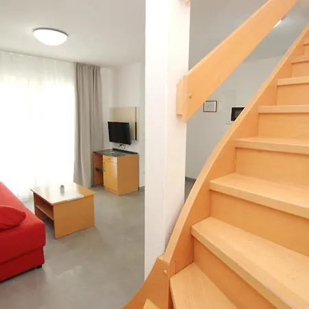 Ferienwohnung Fuer 4 Personen Ca 53 Qm In Baska, Kvarner Bucht Krk - B44381 *
