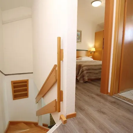Apartment Ferienwohnung Fuer 4 Personen Ca 53 Qm In Baska, Kvarner Bucht Krk - B44381 *