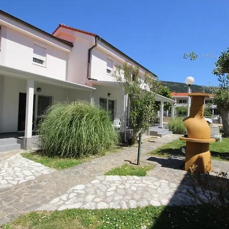 Ferienwohnung Fuer 4 Personen Ca 53 Qm In Baska, Kvarner Bucht Krk - B44381 *